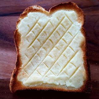 甘くて美味しい♡メロンパン風トースト